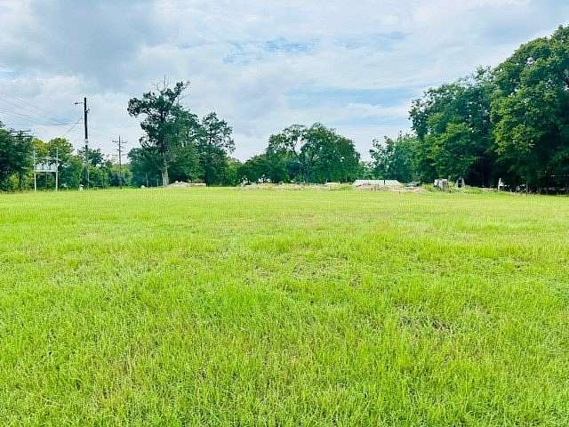 2.2 Acres of Mixed-Use Land for Sale in Groveton, Texas