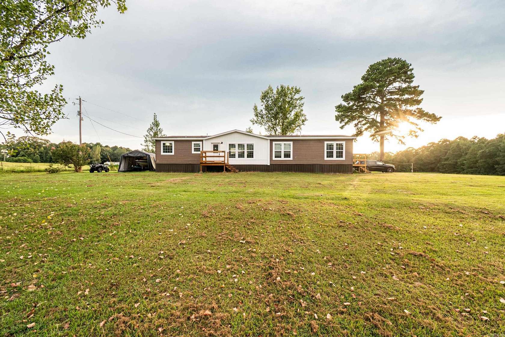 5.72 Acres of Residential Land with Home for Sale in Junction City, Arkansas