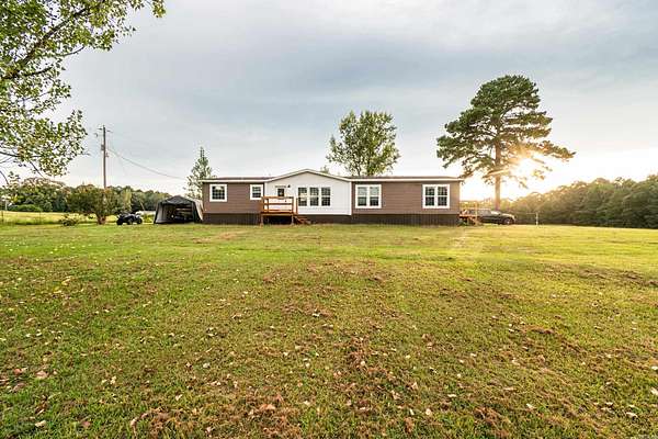 5.72 Acres of Residential Land with Home for Sale in Junction City, Arkansas