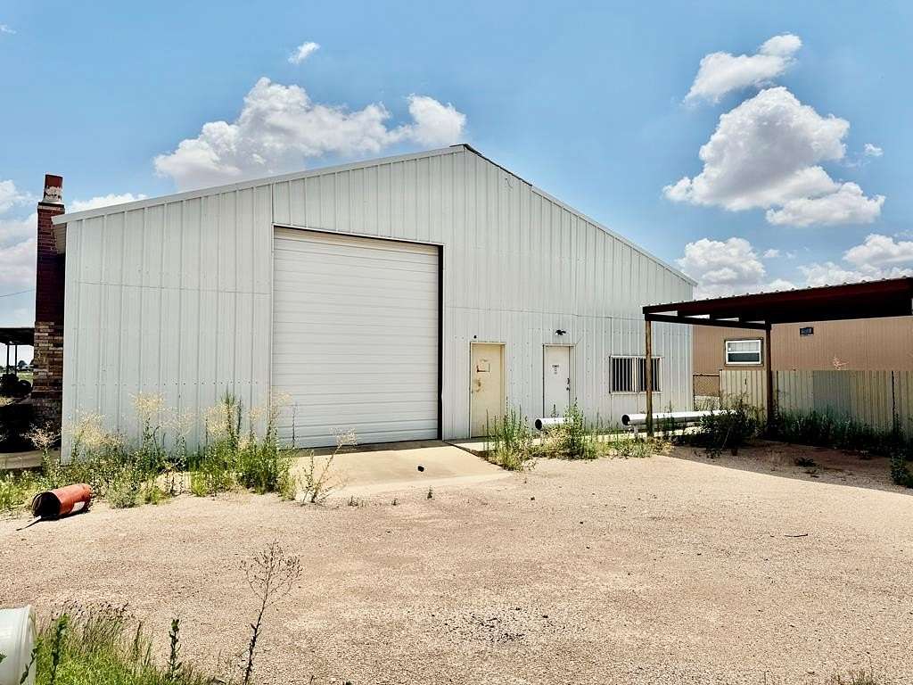 4 Acres of Improved Commercial Land for Sale in Midland, Texas