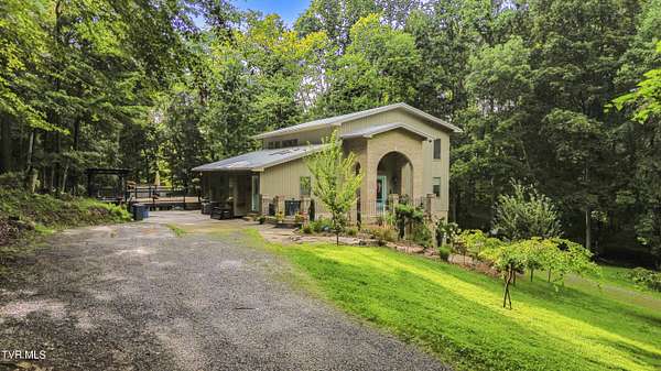 2 Acres of Residential Land with Home for Sale in Glade Spring, Virginia