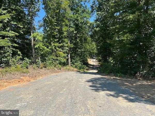 5 Acres of Residential Land with Home for Sale in Culpeper, Virginia