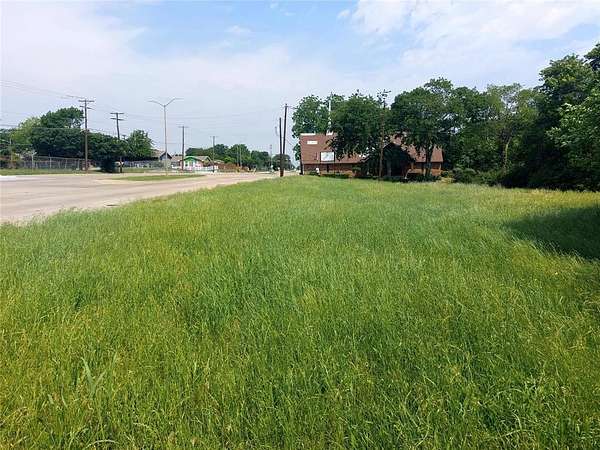 7 Acres of Commercial Land for Sale in Dallas, Texas