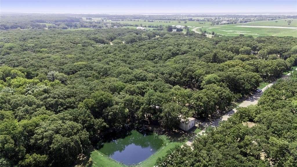 4.14 Acres of Mixed-Use Land for Sale in Quinlan, Texas