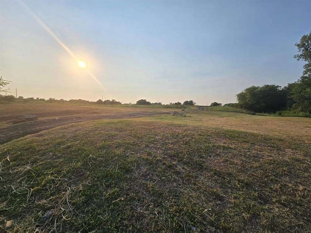 0.45 Acres of Commercial Land for Sale in Dallas, Texas