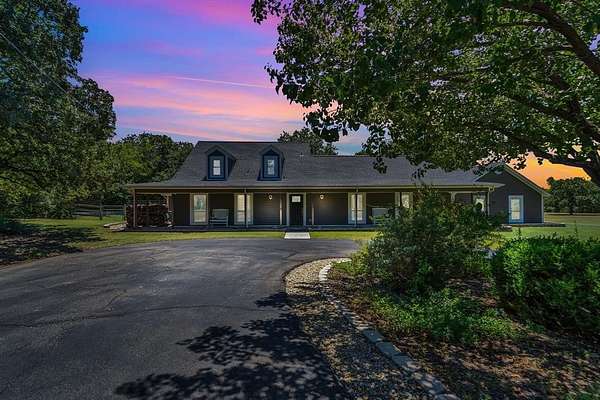 3.79 Acres of Residential Land with Home for Sale in Corinth, Texas