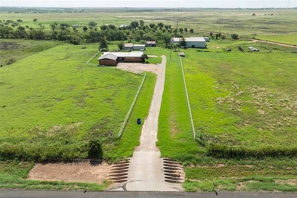 8 Acres of Residential Land with Home for Sale in Knox City, Texas