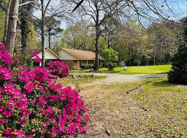 30 Acres of Recreational Land with Home for Sale in Eufaula, Alabama