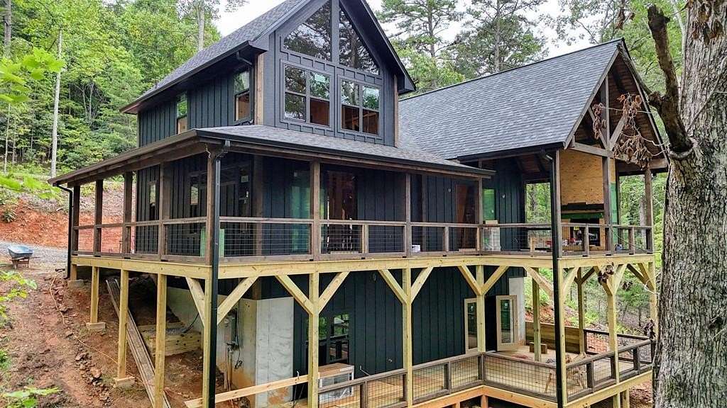 2.19 Acres of Residential Land with Home for Sale in Mineral Bluff, Georgia