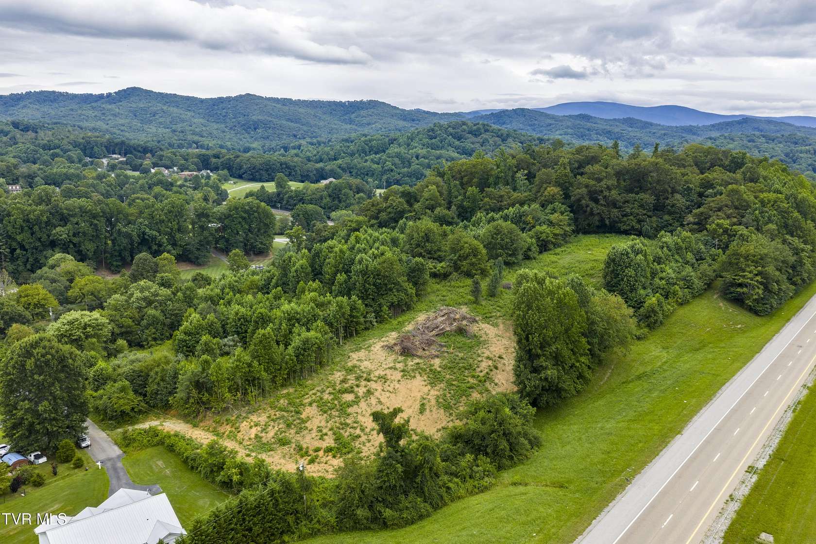 3 Acres of Residential Land for Sale in Unicoi, Tennessee