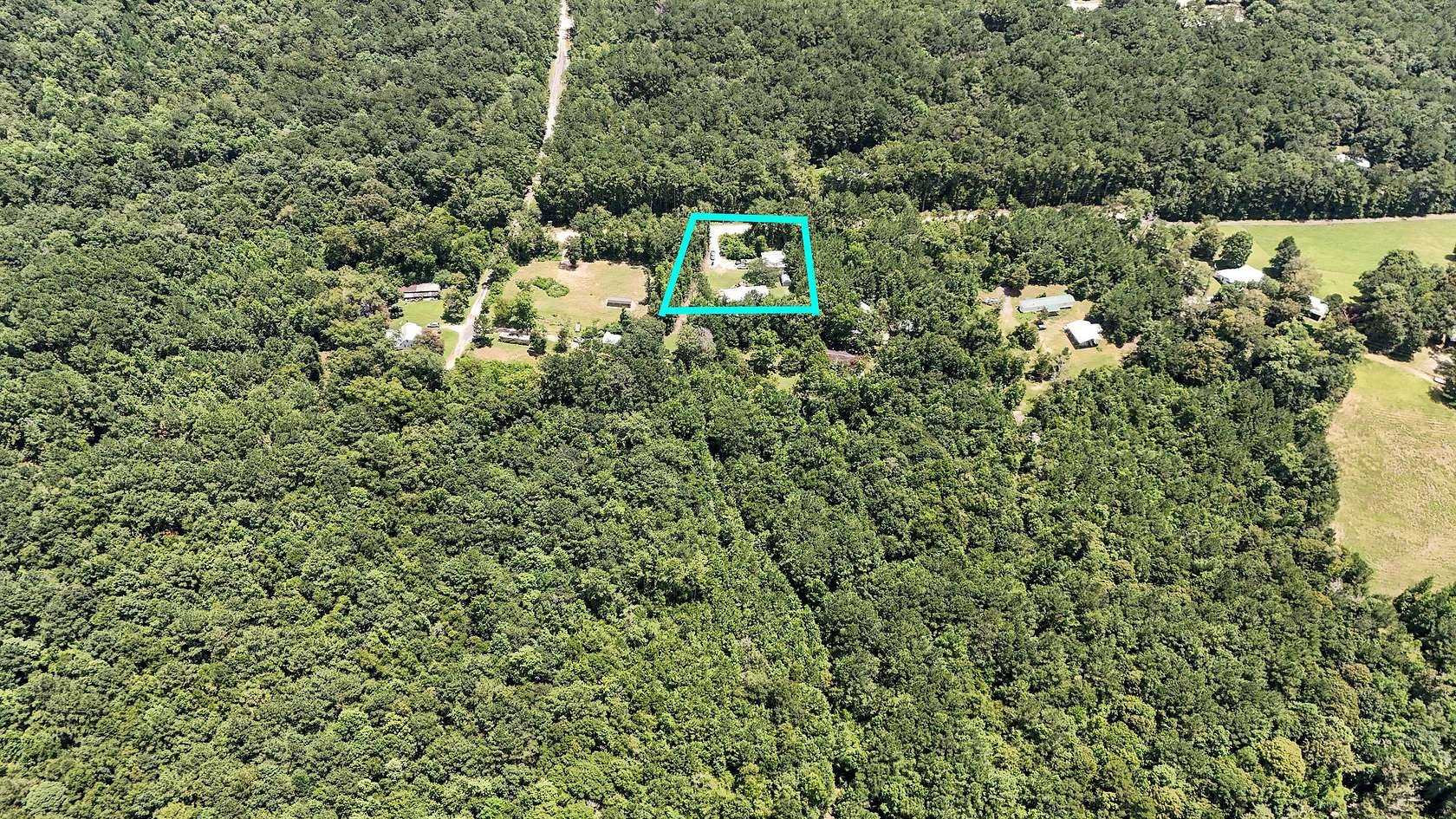 10 Acres of Land for Sale in DeFuniak Springs, Florida