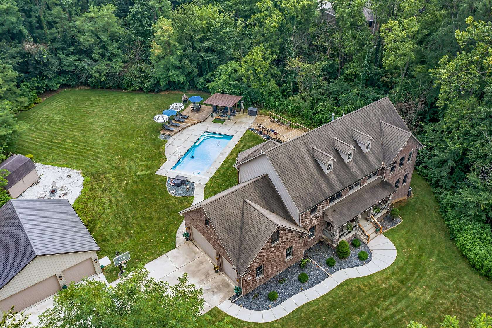 2.89 Acres of Residential Land with Home for Sale in Greenfield, Indiana