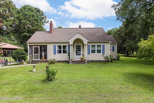 5.12 Acres of Residential Land with Home for Sale in Chadbourn, North Carolina