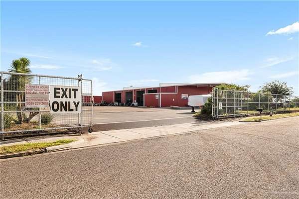 3.87 Acres of Improved Commercial Land for Sale in Edinburg, Texas