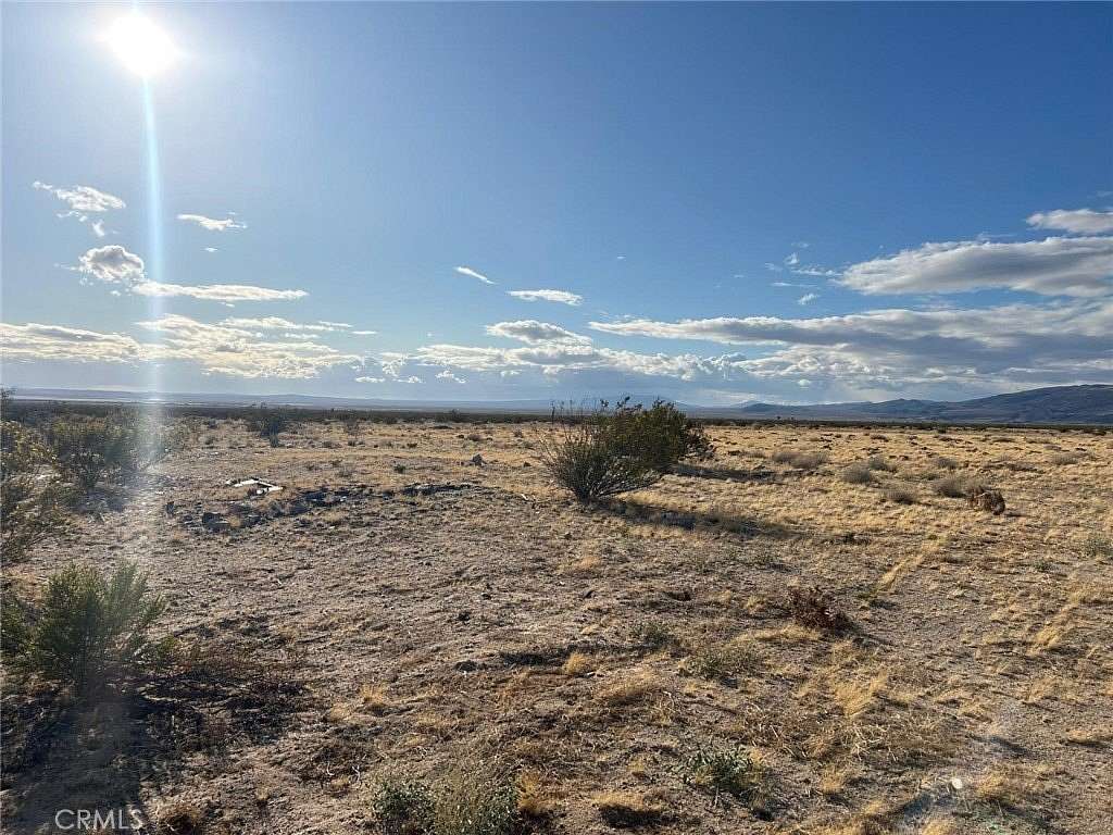 2.5 Acres of Residential Land for Sale in Yucca Valley, California