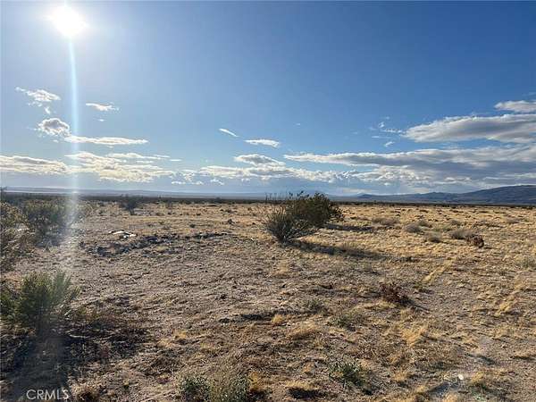 2.5 Acres of Residential Land for Sale in Yucca Valley, California