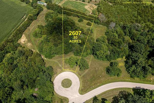 0.93 Acres of Residential Land for Sale in Sheridan, Illinois