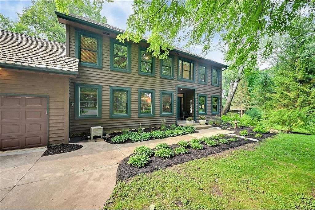 4.87 Acres of Residential Land with Home for Sale in Victoria, Minnesota