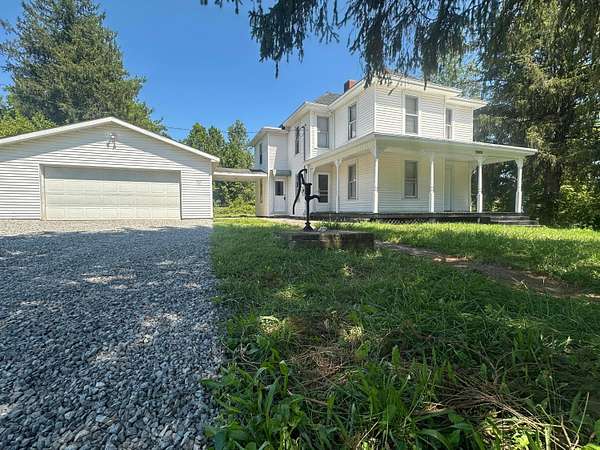 2.28 Acres of Residential Land with Home for Sale in Chillicothe, Ohio