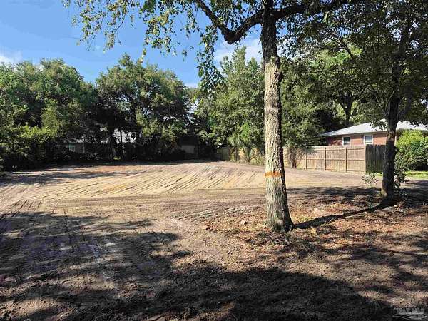 0.3 Acres of Residential Land for Sale in Gulf Breeze, Florida