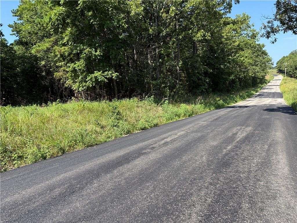10 Acres of Land for Sale in Berryville, Arkansas