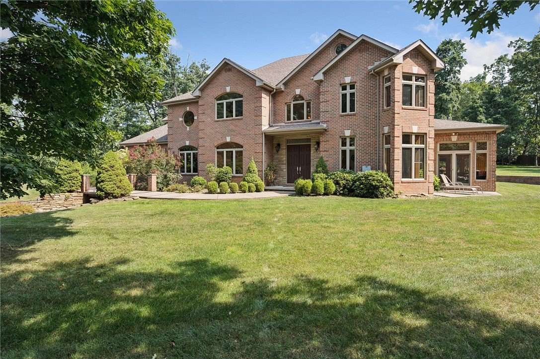 2.16 Acres of Residential Land with Home for Sale in Adams Township, Pennsylvania