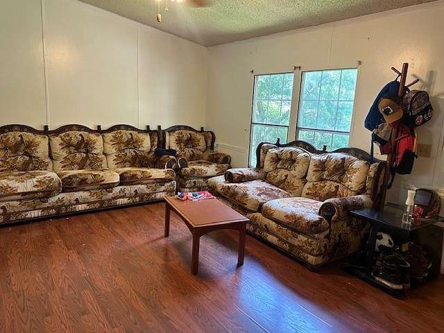 3 Acres of Residential Land with Home for Sale in Ashland City, Tennessee