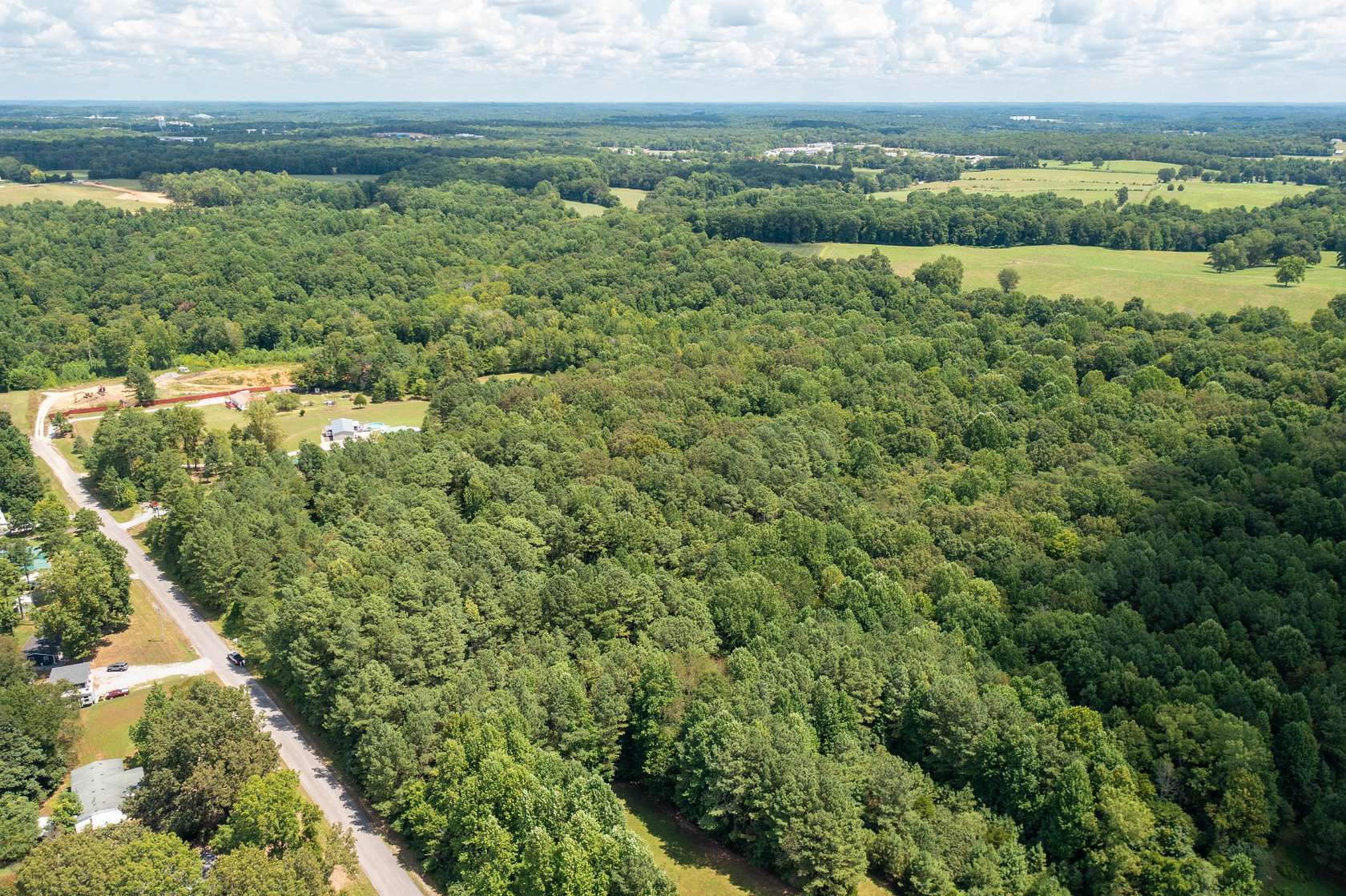 16.2 Acres of Land for Sale in Dickson, Tennessee