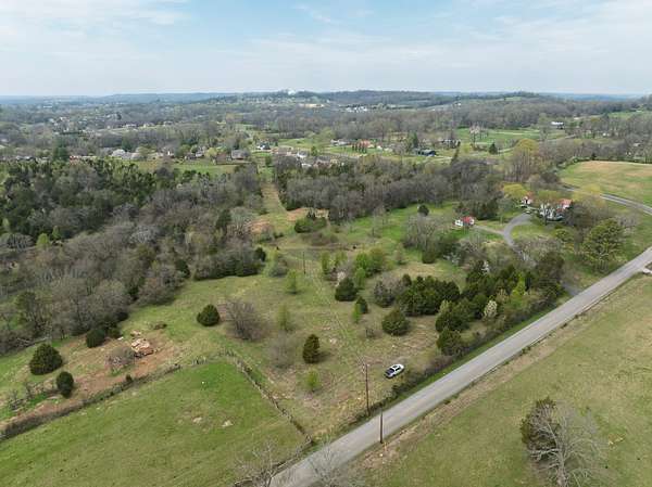 25.9 Acres of Land for Sale in Columbia, Tennessee
