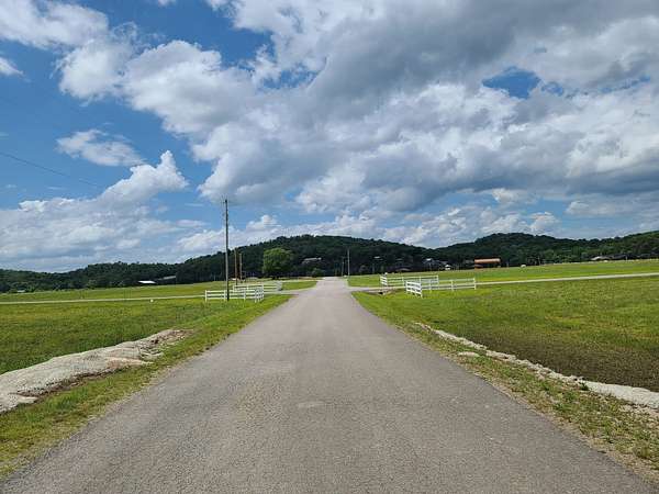 1.5 Acres of Residential Land for Sale in Clifton, Tennessee