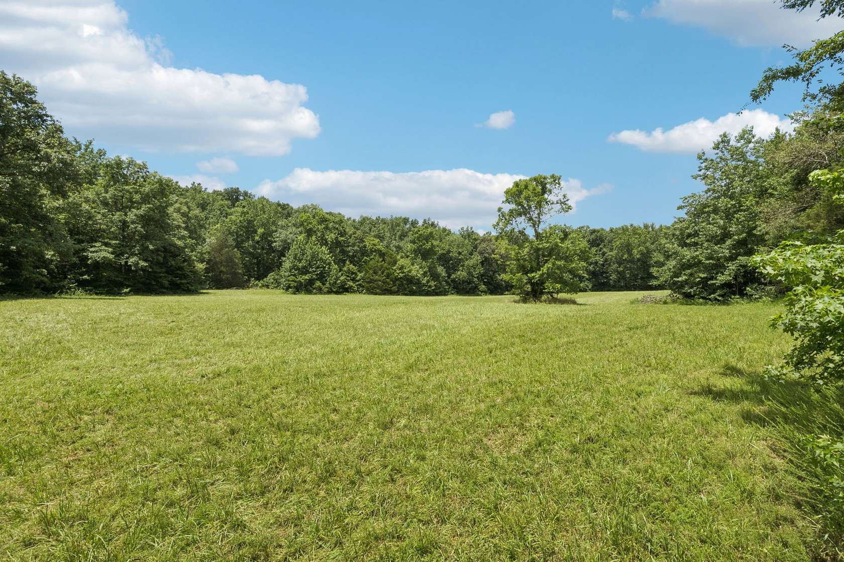 14.4 Acres of Land for Sale in McEwen, Tennessee