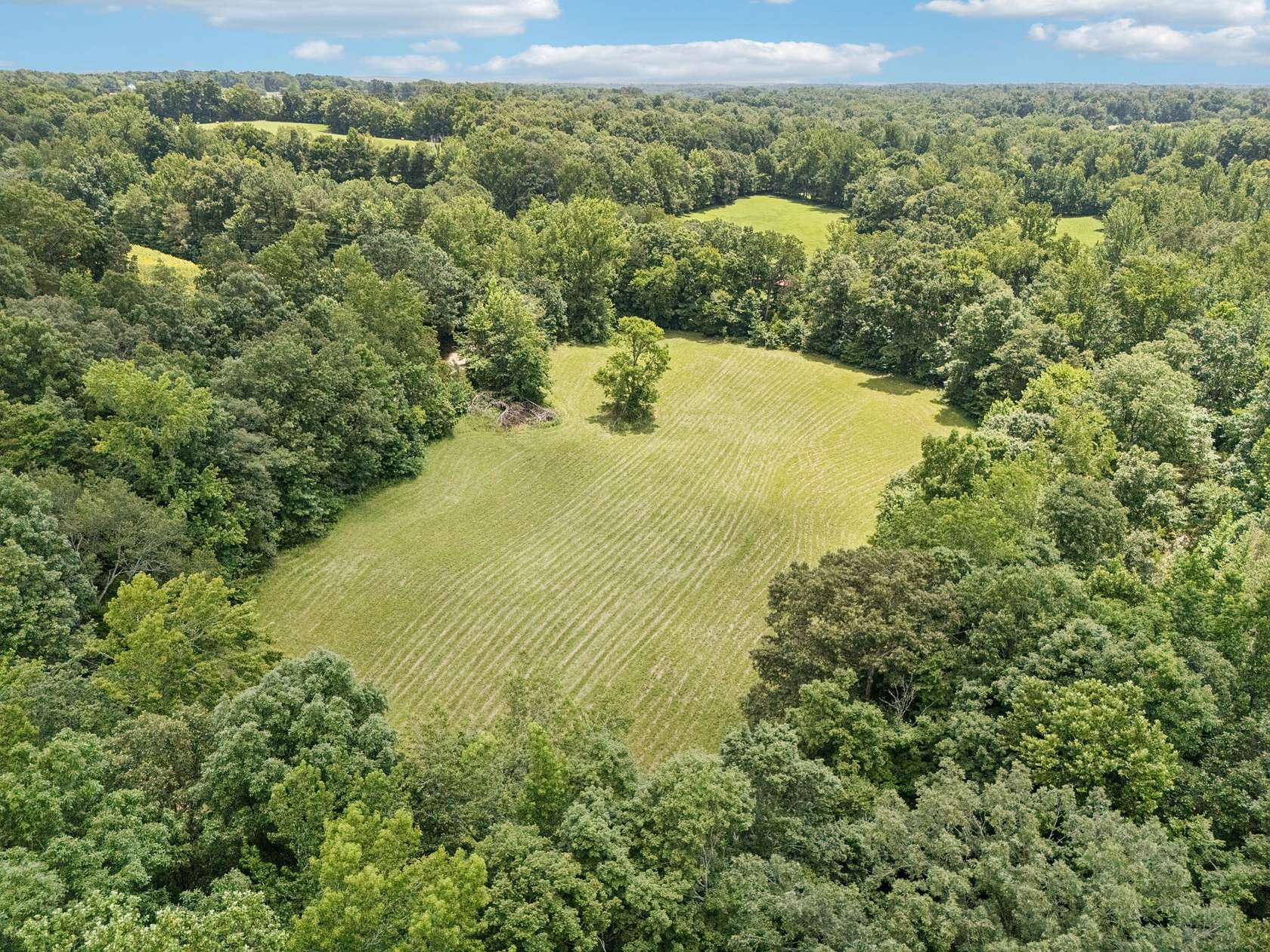 7.73 Acres of Residential Land for Sale in McEwen, Tennessee