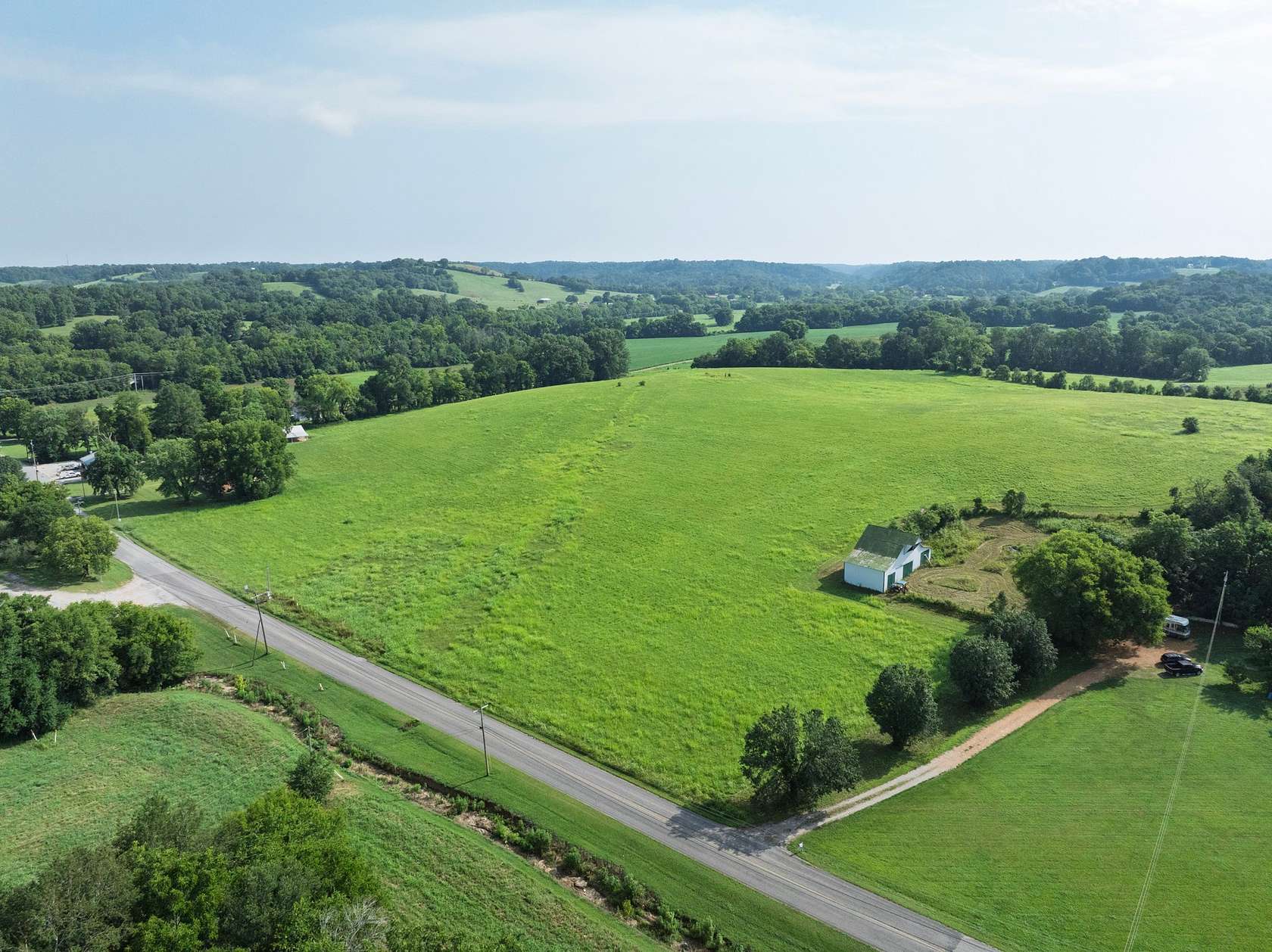 26.3 Acres of Recreational Land with Home for Sale in Columbia, Tennessee