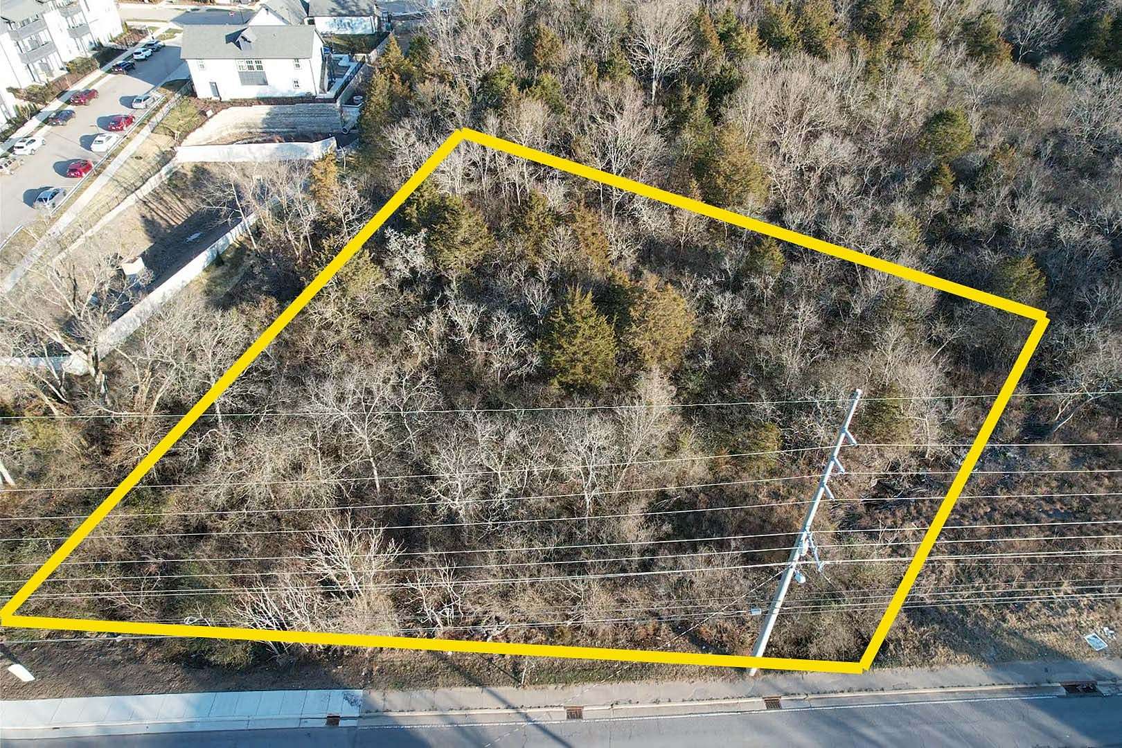 0.6 Acres of Residential Land for Sale in Nashville, Tennessee