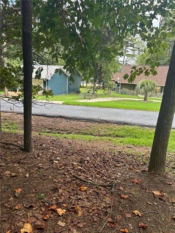 0.59 Acres of Residential Land for Sale in Lavonia, Georgia