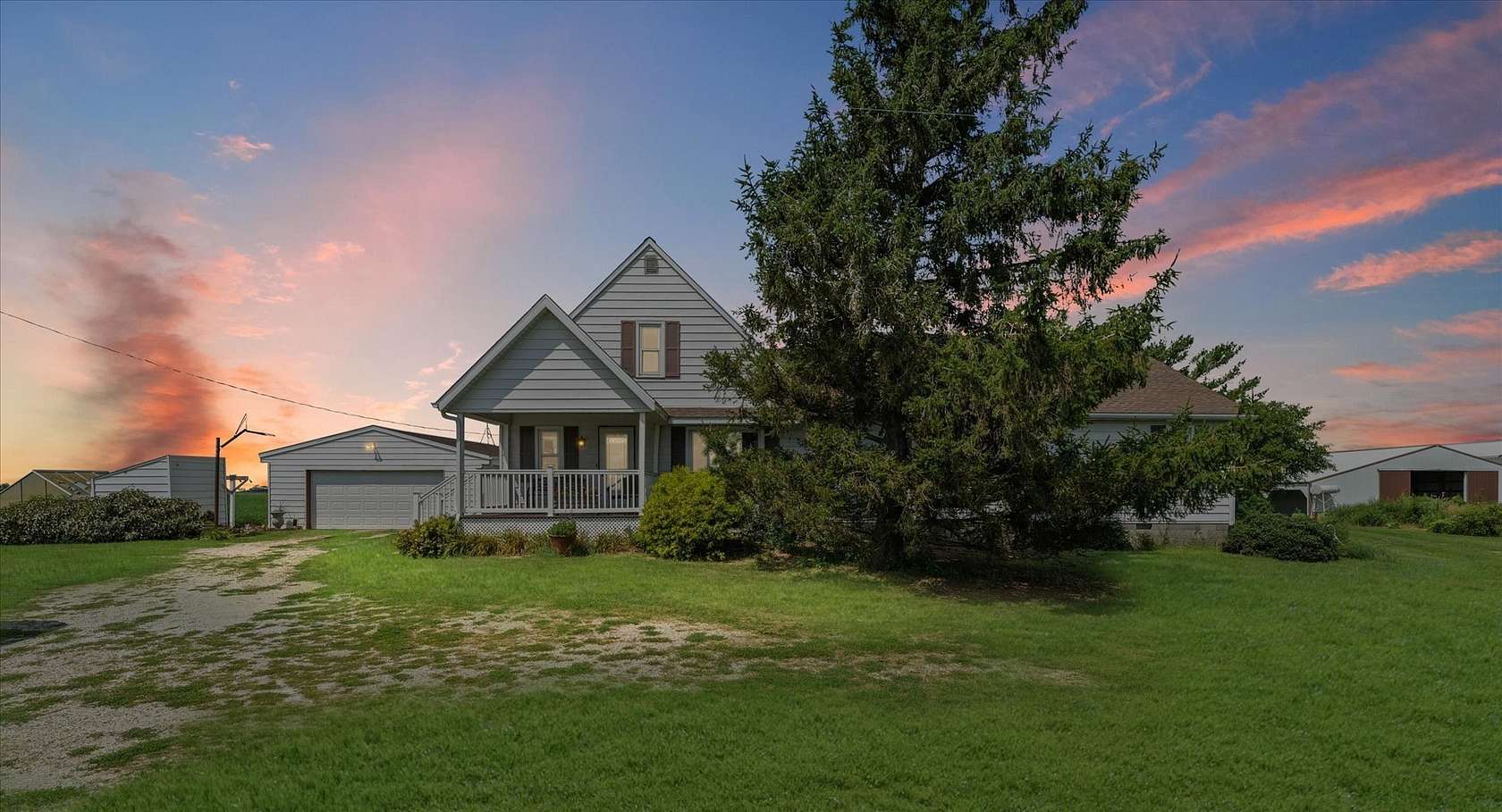 10 Acres of Residential Land with Home for Sale in Fisher, Illinois