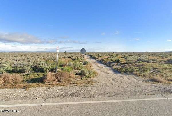 20 Acres of Agricultural Land for Sale in Lancaster, California