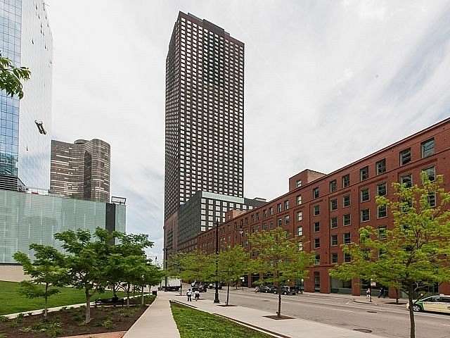 Land for Sale in Chicago, Illinois