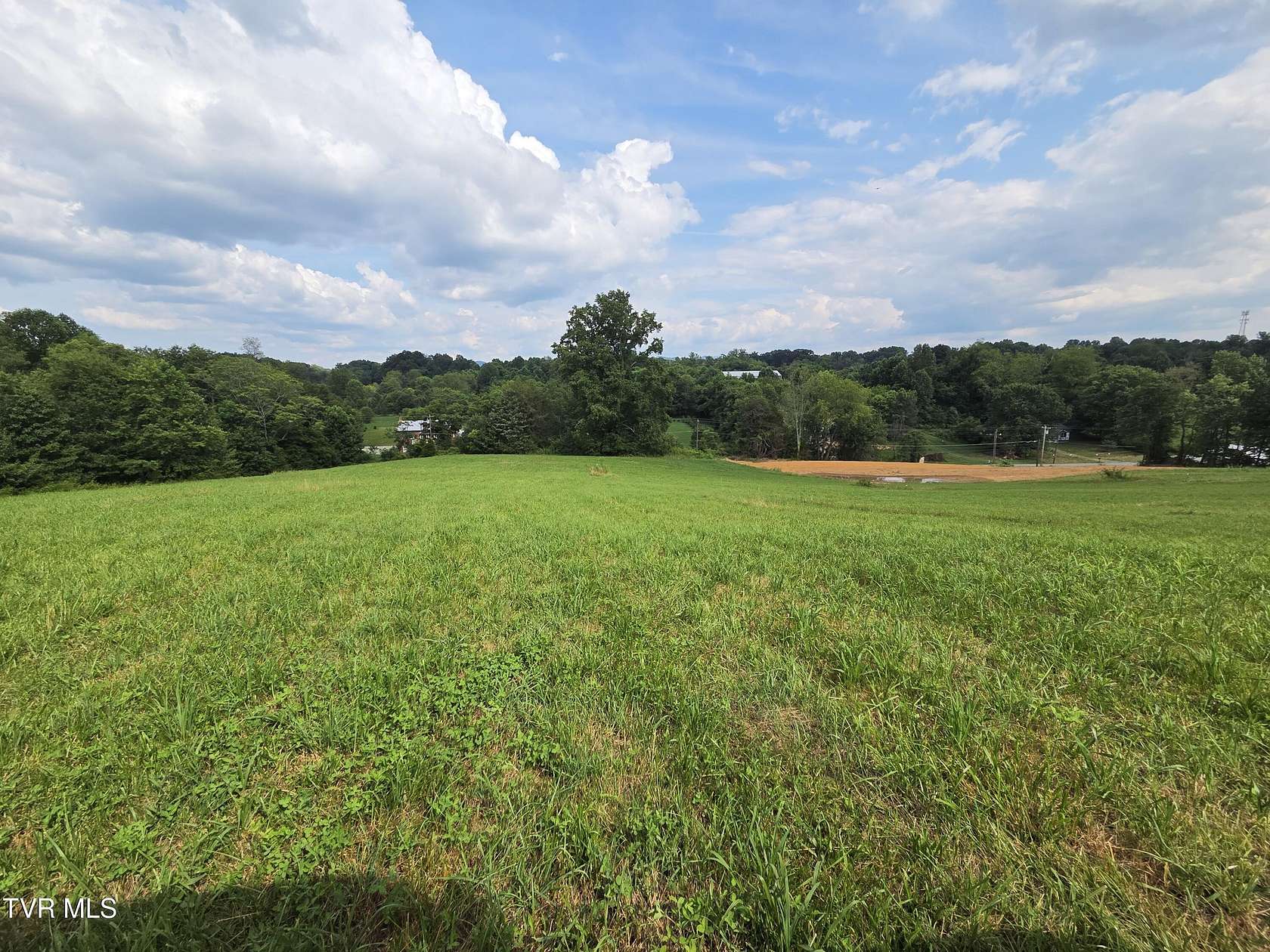 8.19 Acres of Residential Land for Sale in Jonesborough, Tennessee