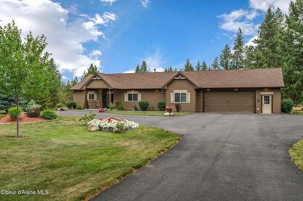 5 Acres of Residential Land with Home for Sale in Rathdrum, Idaho