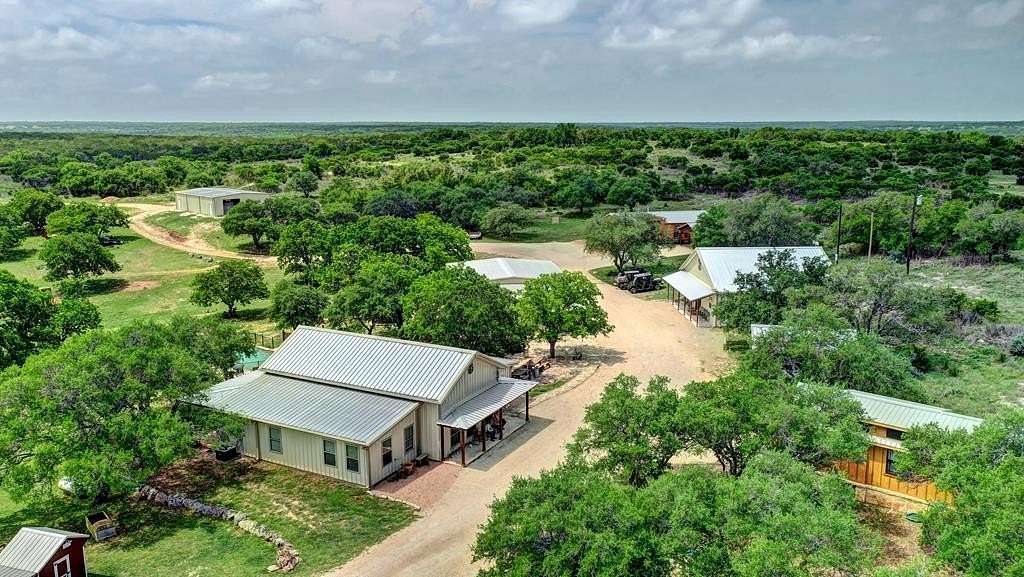 805 Acres of Improved Land for Sale in Mountain Home, Texas