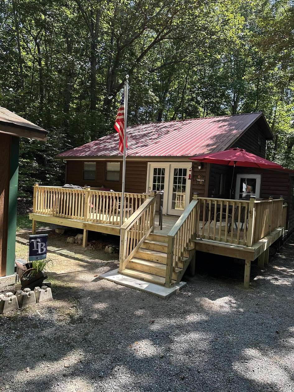 34.8 Acres of Land with Home for Sale in Sneedville, Tennessee