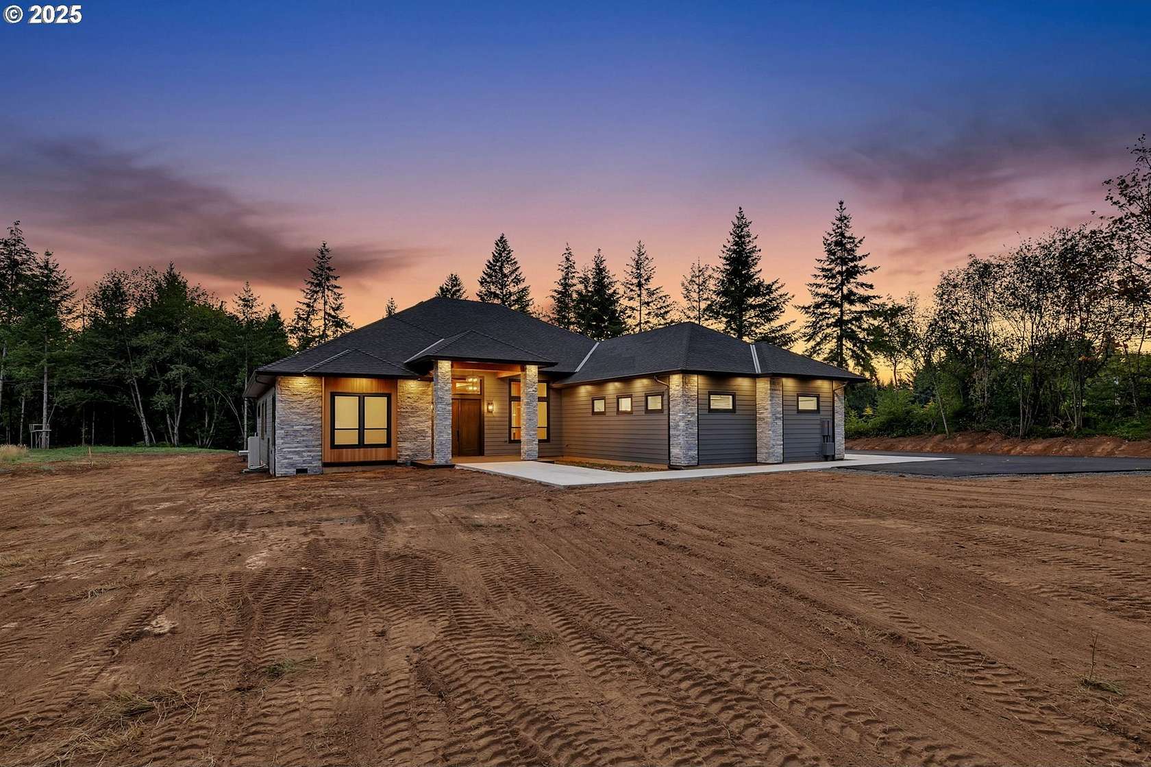 4.32 Acres of Residential Land with Home for Sale in Hockinson, Washington