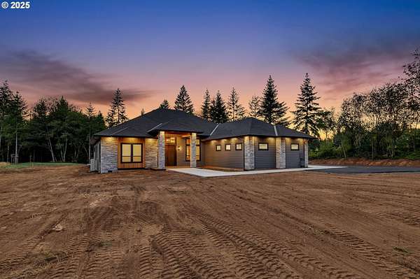 4.32 Acres of Residential Land with Home for Sale in Hockinson, Washington