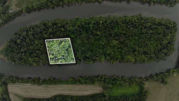 1.85 Acres of Land for Sale in Carthage, Tennessee