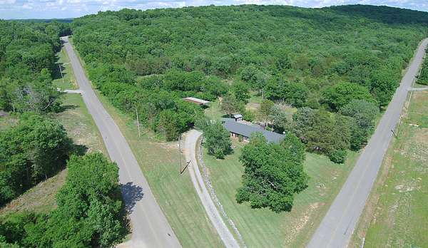 5.1 Acres of Residential Land with Home for Sale in Lascassas, Tennessee