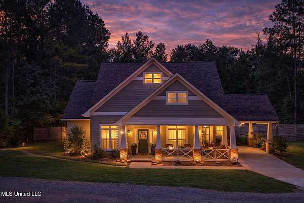 2.72 Acres of Residential Land with Home for Sale in Brandon, Mississippi