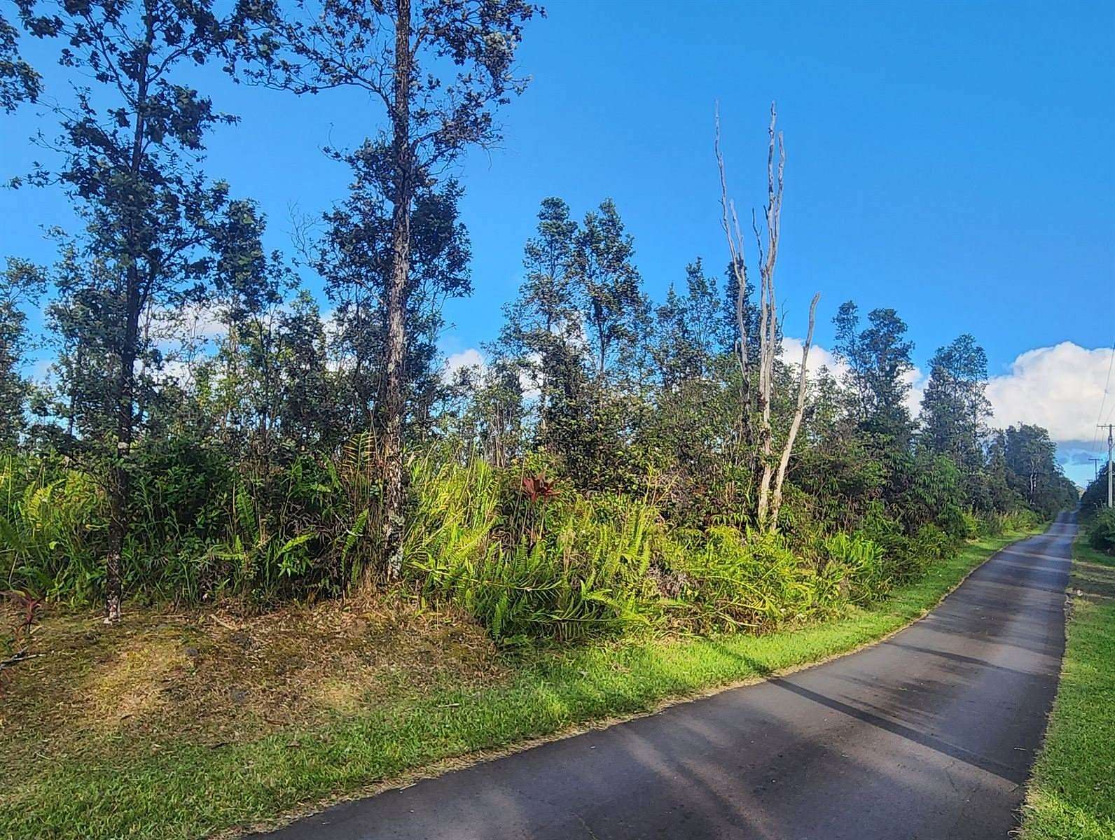 3 Acres of Residential Land for Sale in Mountain View, Hawaii