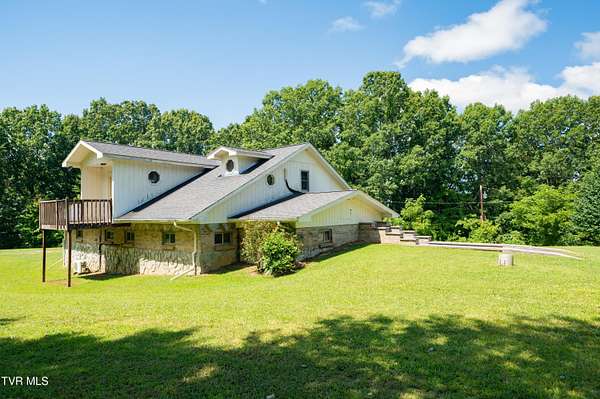 3 Acres of Residential Land with Home for Sale in Jonesborough, Tennessee