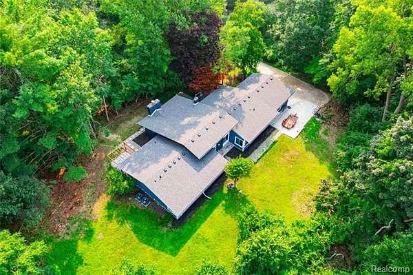 3.72 Acres of Residential Land with Home for Sale in West Bloomfield, Michigan